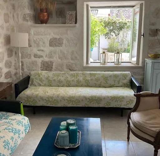 Seget Donji Трогір